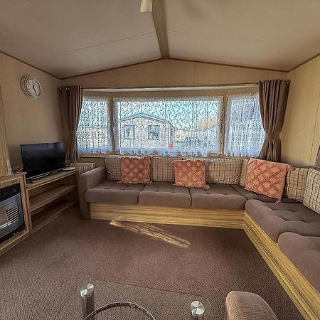 Great 8 Berth Caravan In Norfolk Near To Great Yarmouth Ref 20178Bs Hopton on Sea Esterno foto